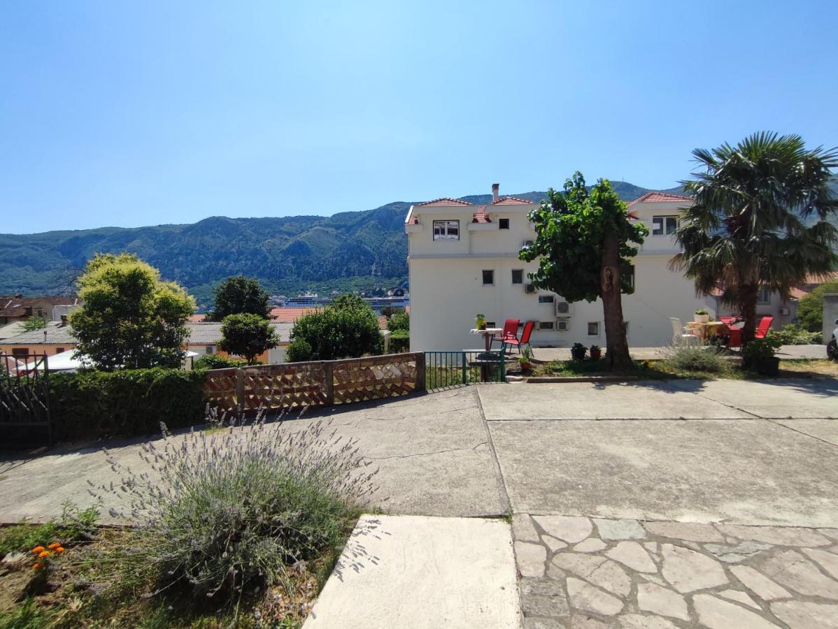 Apartments Zeljka-Dobrota Kotor Exterior photo